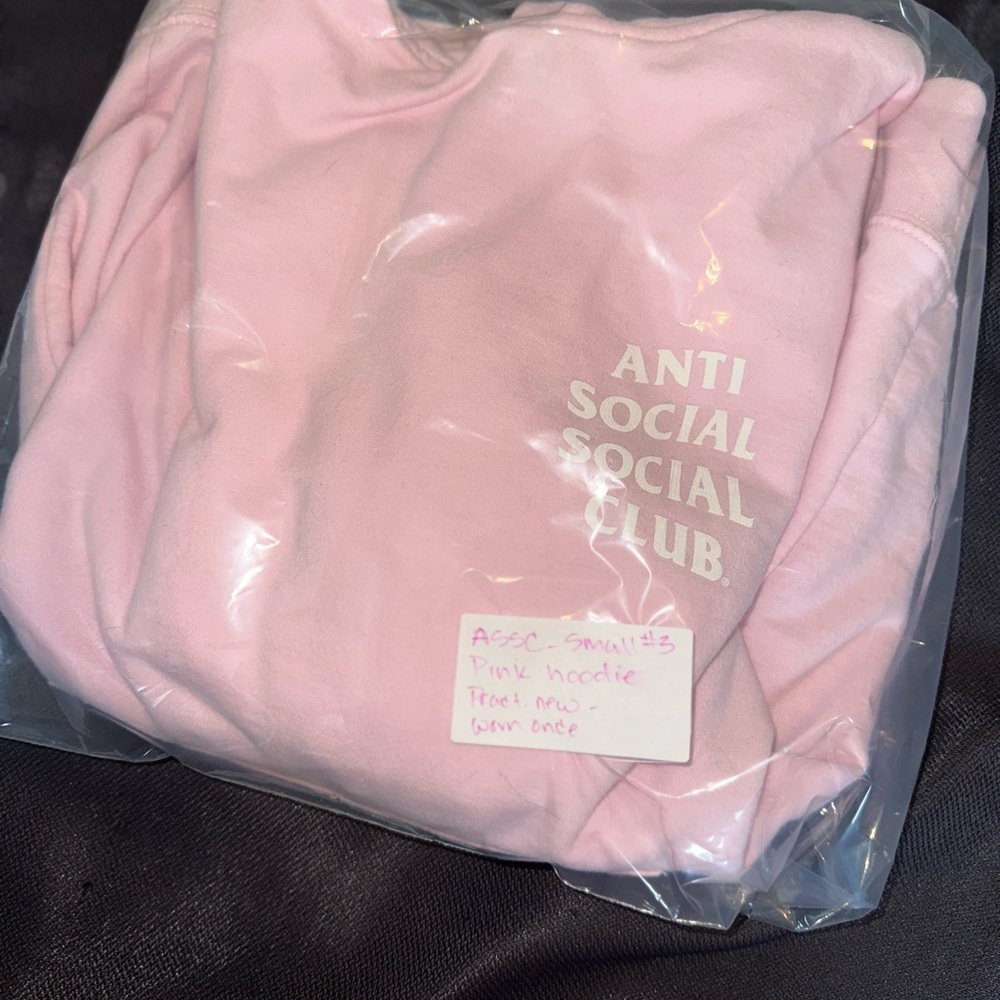 Anti Social Social Club pink hoodie worn once - Picture 6 of 6